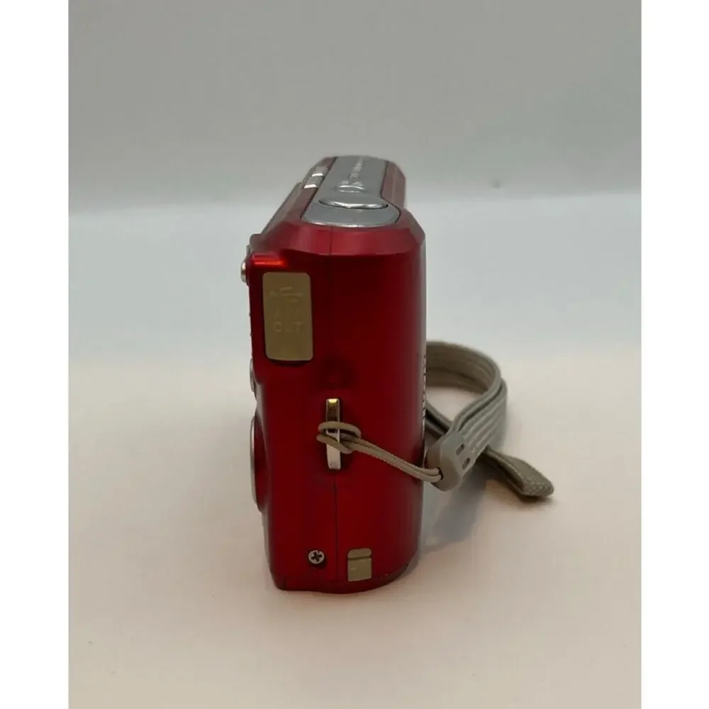 Nikon Coolpix L18 8MP Digital Camera Red For Parts Repair Untested READ